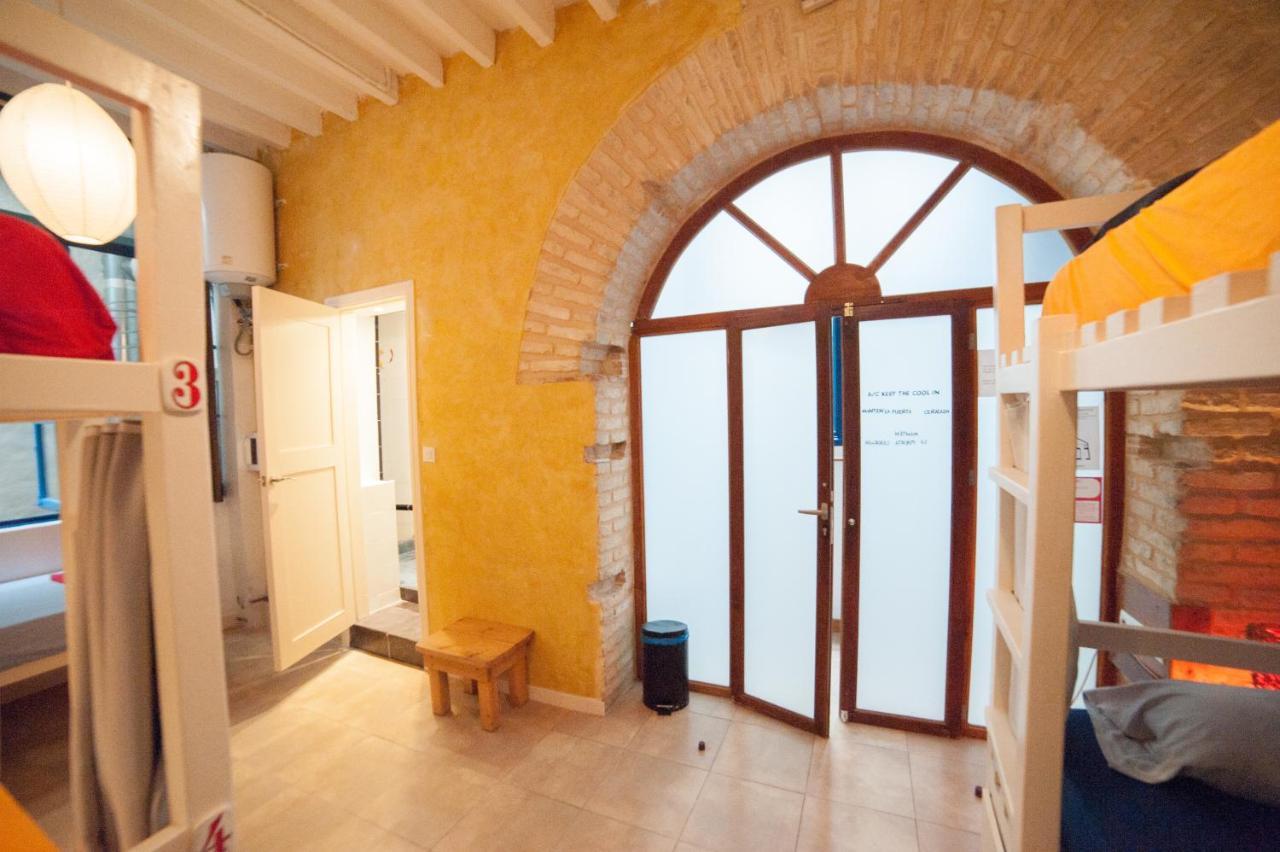 Casa Caracol Hostel Cadiz Exterior photo